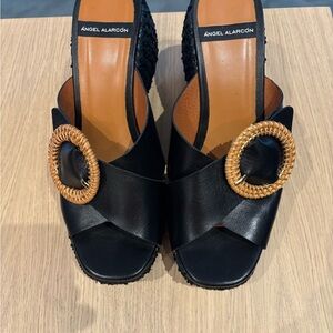 Angel Alarcon Black Slides Wedges sz 39   Sz 9 sz 8.5 Rafia and leather